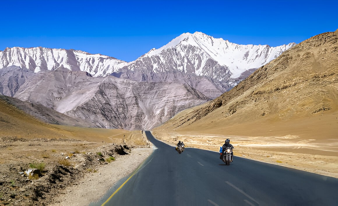 Ladakh Bike Ride with Turtuk – 7D/6N (Ex: Leh)
