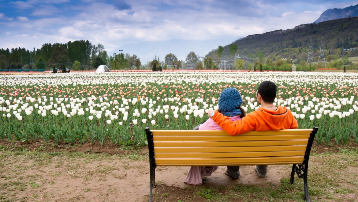 Romantic Kashmir Escape for Couples – 5D/4N (Ex: Srinagar)